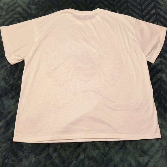 Women White T-shirt. Size XL. Bees stamp. New condition. - Picture 4 of 5